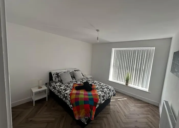 Brand New Luxuries Apartment Near The City Center